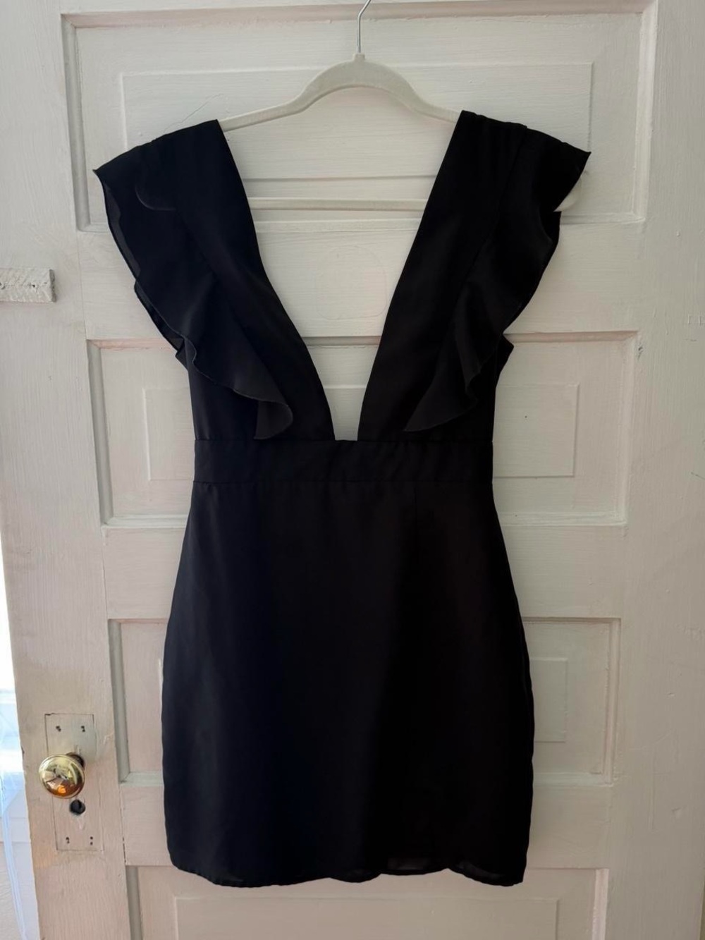 Superdown Harlow mini dress in black - Picture 3 of 5
